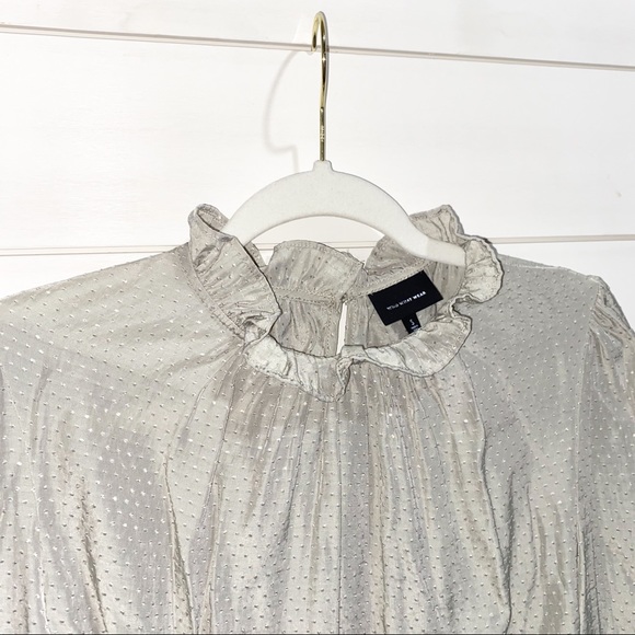 Closet Cleanout✨ WhoWhatWear Pastel Green Blouse (Size S) - Picture 2 of 4